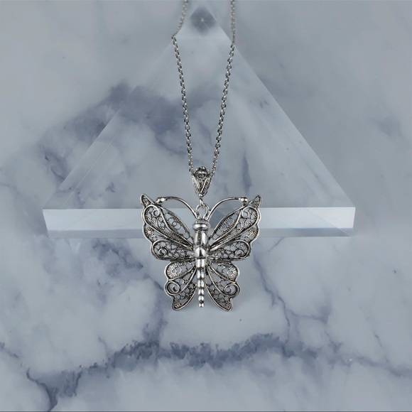 NWT: Sterling Silver Filigree Butterfly Pendant With Chain - Picture 3 of 10